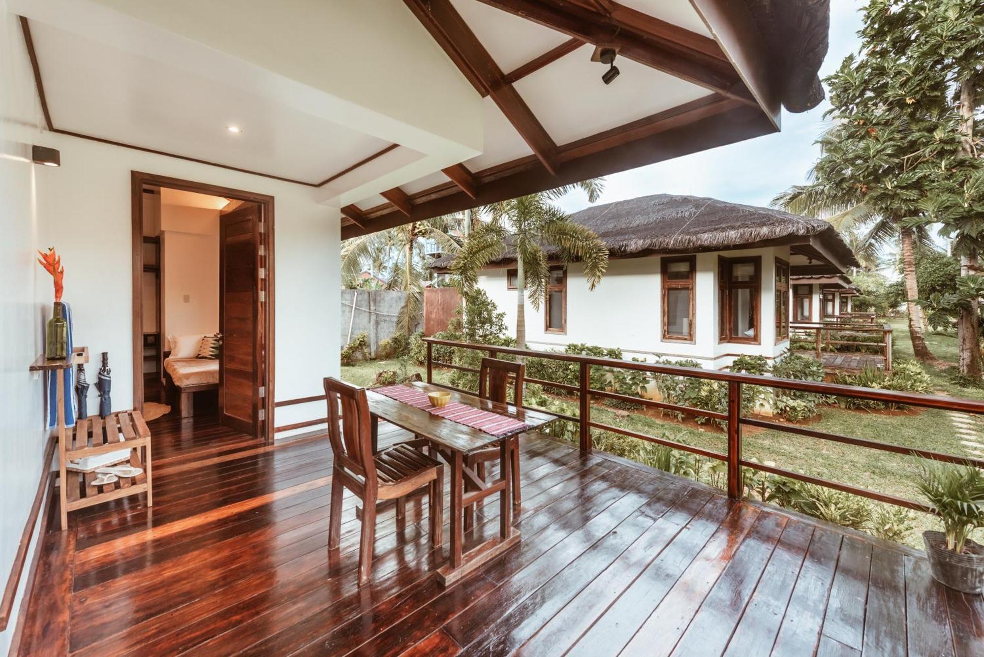 Alon Cloud9 Beach Front Catangnan Exterior foto